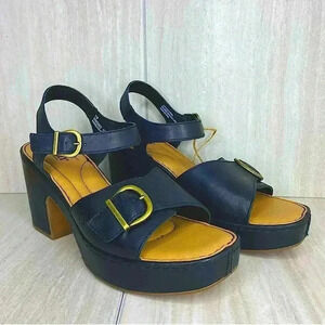 NWT Born Browyn Black Leather Buckle Platform Sandals Women’s Size 11M